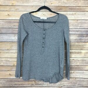 Painted Threads Top Womens Gray XS Stripe Henley Knit Scoop Neck Crochet Sleeve